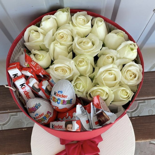 Коробка с киндерами «Сладкий вкус» в Алупке