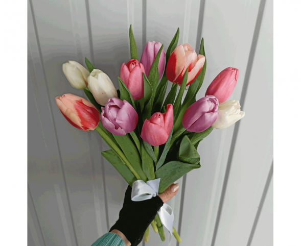 11 тюльпанов цвета микс, лента в Алупке