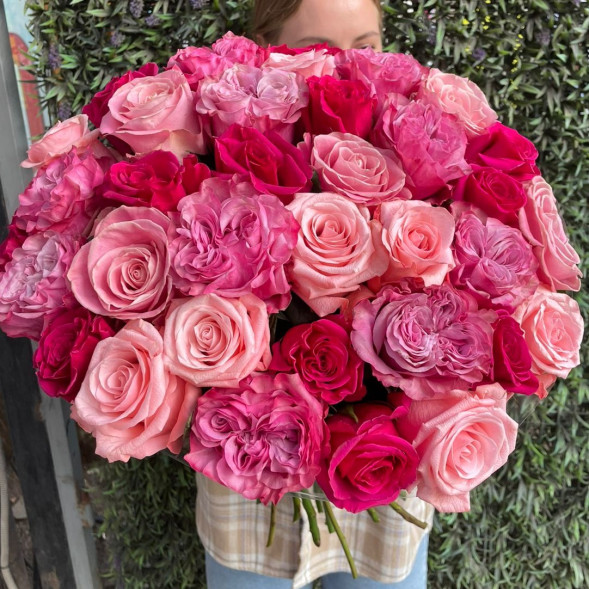 Букет 35 розовых роз в Алупке