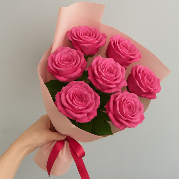 Стильный букет 7 розовых роз в Алупке